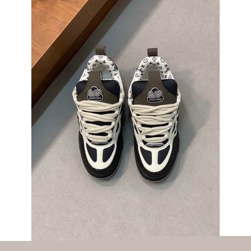 l**is V*t*n sneakers